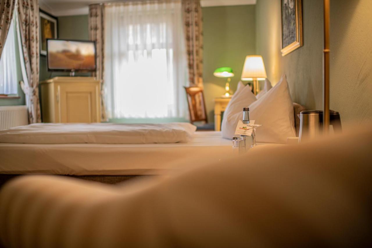 Hotel Arador ซังคท์เลออน-โรท ภายนอก รูปภาพ