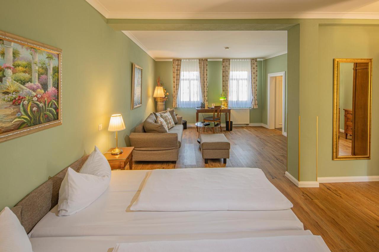 Hotel Arador ซังคท์เลออน-โรท ภายนอก รูปภาพ