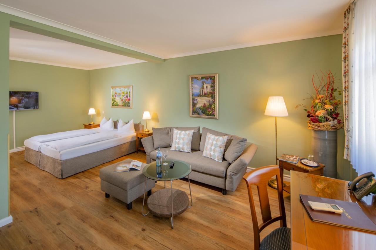 Hotel Arador ซังคท์เลออน-โรท ภายนอก รูปภาพ